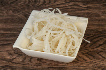 Boiled rice noodle for cooking