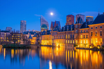 Fototapeta na wymiar Binnenhof castle (Dutch Parliament) cityscape downtown skyline of Hague in Netherlands