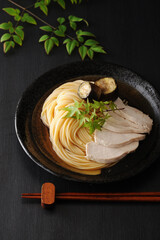 蒸し鶏のパスタ