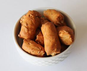 Cereals with milk in a white bowl are for diet time.