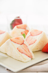 フルーツサンド