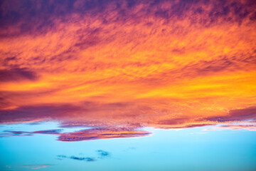 Fototapeta na wymiar nice sky with orange clouds