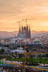 Fototapeta premium Picture of the Sagrada Familia of Barcelona captured form far away.