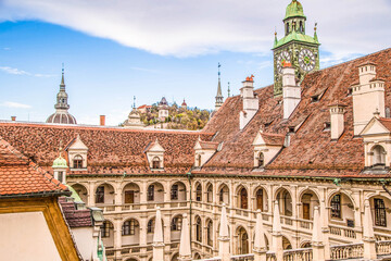 Graz Altstadt Schlossberg Sehenswürdigkeit Landhaushof