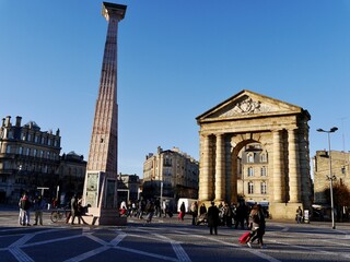 Colonne de la Vigne et du Vin and Gate of Aquitaine in Bordeaux
