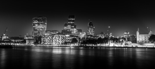 Fototapeta na wymiar london at night