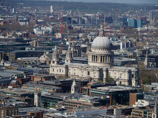 Fototapeta na wymiar aerial view of St.Paul's cathedral in London 