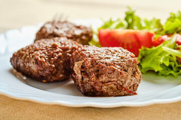 Mini naked burgers on plate
