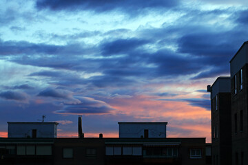 Naklejka premium Colorful sunrise in the city