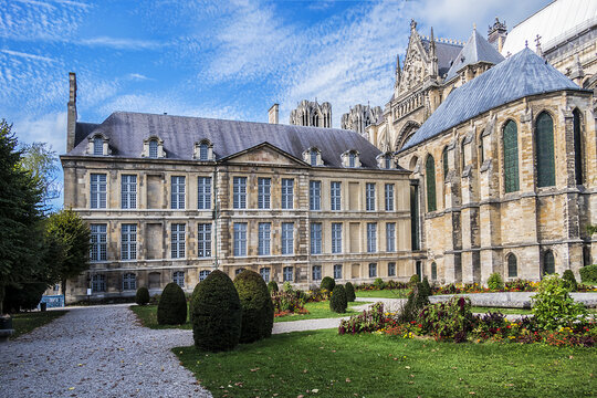 Mediaeval Palace of Tau (Palais du Tau) and palace chapel (on right) in Reims. It was bishop palace and subsequently an archbishop palace. Reims, Champagne-ardenne, France.