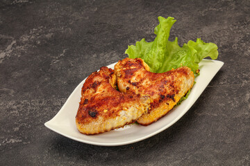 Roasted chicken wings with spices