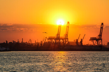 Fototapeta na wymiar sunset port view