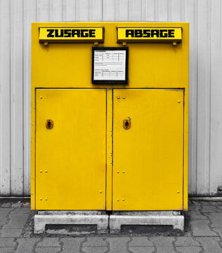 Zusage oder Absage