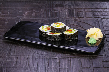 Japanese roll maki with vegetables