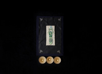 Obraz premium Wiccan book of shadows and other instruments