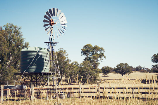 Old windmill and water tank in near Bendigo