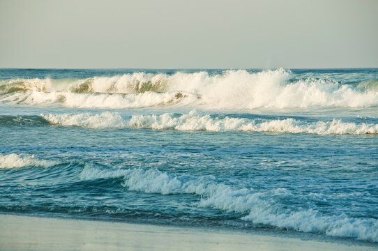 USA, North Carolina, Outer Banks, Kill Devil Hills, sea waves