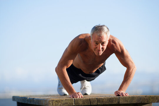 USA, California, Berkeley, Senior man exercising