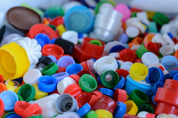 Colorful Screw Caps For PET Plastic Bottles - Recycling