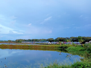 Obraz na płótnie Canvas landscape with Pond's with clearly cloud
