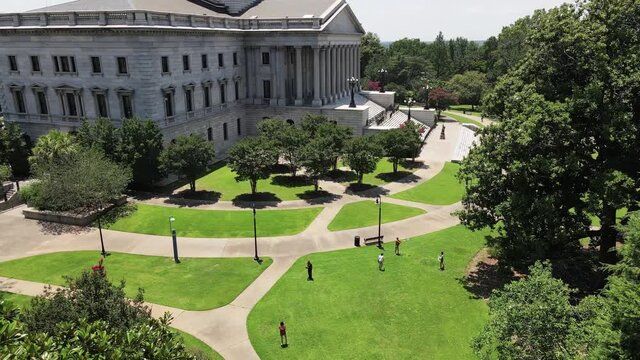 Aerial View of South Carolina State House Park and Building on Sunny Summer Day. Columbia USA, 60fps Tilt Up Drone Shot
