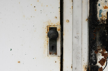 錆びたドアノブ
