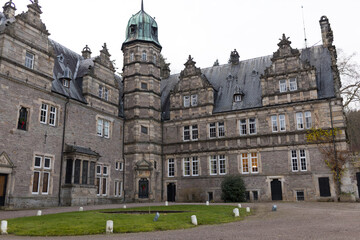 Fototapeta na wymiar Schloss Hämelschenburg im Emmerthal, Niedersachsen