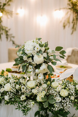Obraz na płótnie Canvas Beautiful flowers decoration in wedding hall