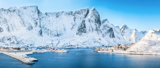 Fabulous winter view of Reine village  seen from Olenilsoya island