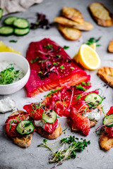 Beetroot and dill salmon gravlax.style rustic