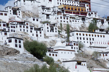 Fototapeta na wymiar Beautiful city of ladakh in himalayas , india 