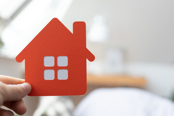 haus in hand