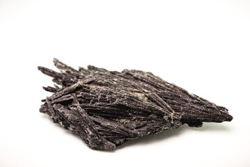 kyanite, distenium or crude gray kyanite, esoteric stone, typical of Brazil. It is used in refractory and ceramic products, including porcelain.