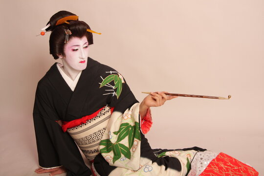 85 Best 女形 Images Stock Photos Vectors Adobe Stock