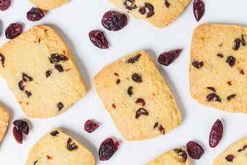 biscuits with raisins