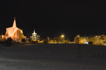 Staszów zimą , Staszów zima 2021 , Zima 2021 . Staszów , Staszów nocą w zimie , śnieg w  Staszowie ,kościół w Staszowie , ulice Staszów , Rynek Staszów © Szymon