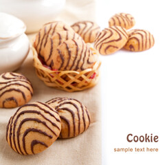 Crumbly cookies with chocolate stripes