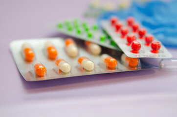 Vaccination. Treatment of influenza and coronavirus