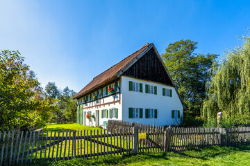 Fototapeta na wymiar Staudenhaus, Landidylle, Gessertshausen, Bayern, Deutschland 