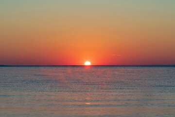 Obraz premium Dawn on Lake Pskov in summer, Pskov region