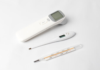 Isometric contactless thermometer, modern and mercury close-up thermometers. Device gadgets to measure a person's body temperature.