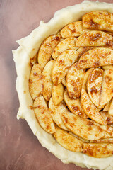 apple pie filling in pie dish