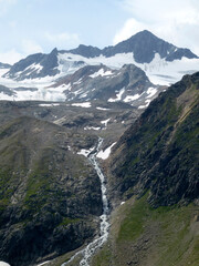 Fototapeta premium Stubai high-altitude hiking trail, lap 4 in Tyrol, Austria