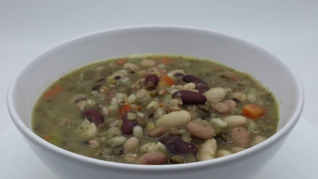 Italian Tuscan soup, Zuppa Toscana, is a tasty recipe based on simple and genuine ingredients.