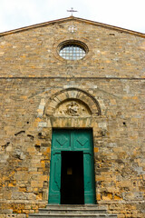 Fototapeta na wymiar Volterra, Italy. Beautiful architecture of catholic church (Chiesa di San Francesco) in Volterra.