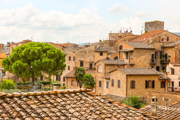 San Gimignano, Italy. Beautiful architecture of San Gimignano, small city in Toscana region. - obrazy, fototapety, plakaty