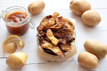 Chips made of potato peelings - 