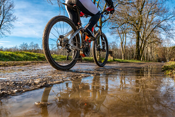 Fototapeta na wymiar Mud on a bike trail