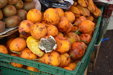 Moco moco, fruta exótica en Bolivia, South America