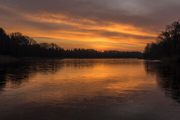 Fototapeta premium sunrise on a icy morning